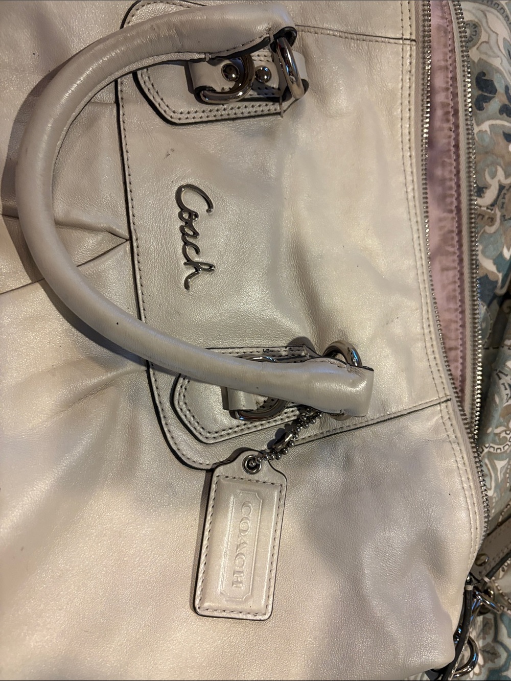 Coach pearlized bone color Leather purse - Picture 2 of 5